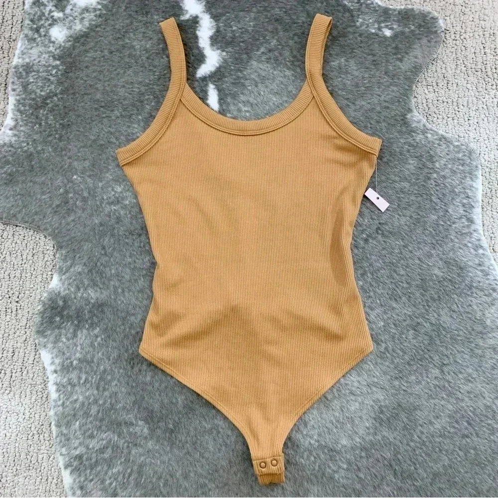 NWT Ribbed Tank Bodysuit - Picture 5 of 10